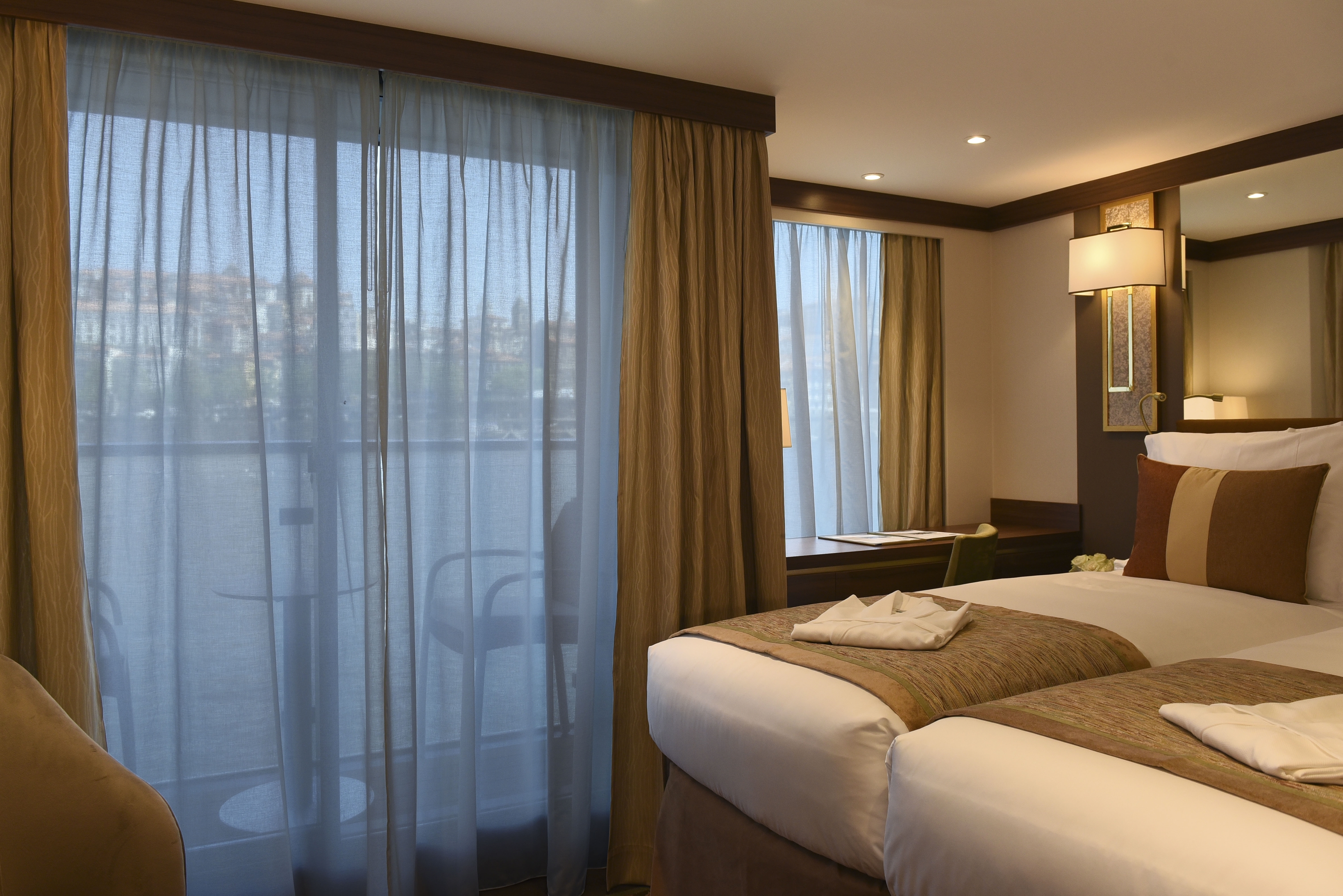 Superior Balcony Suites